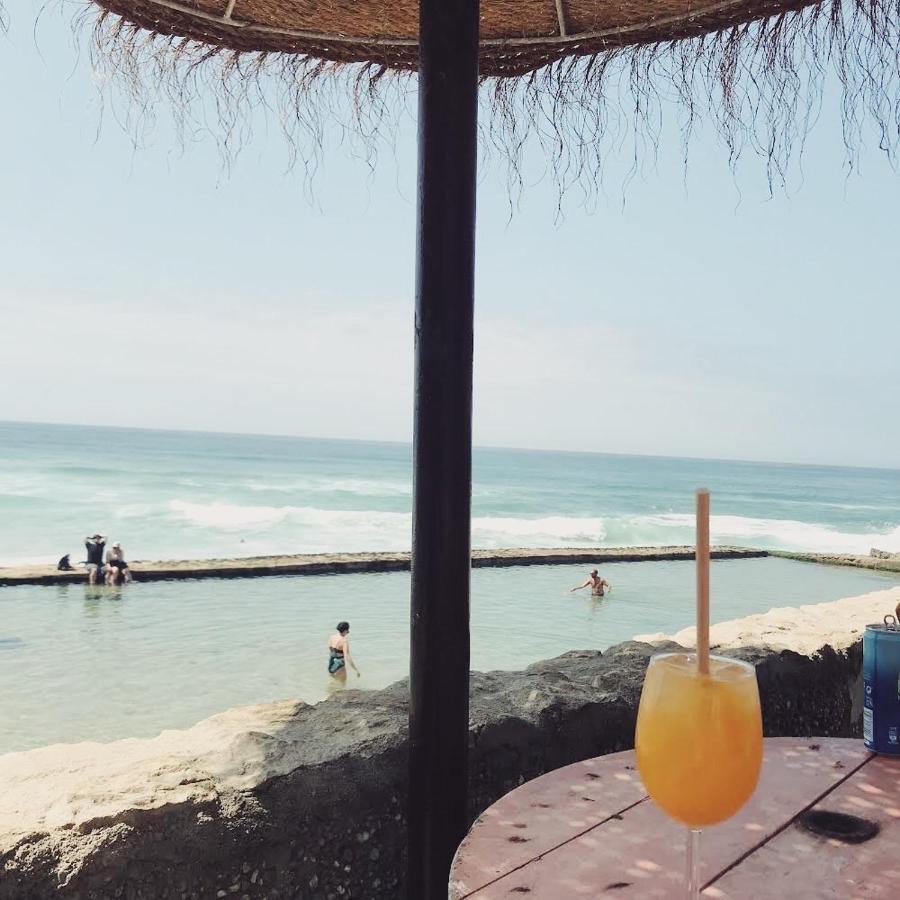 Azenhas Do Mar Roadside House Villa โกลาเรส ภายนอก รูปภาพ