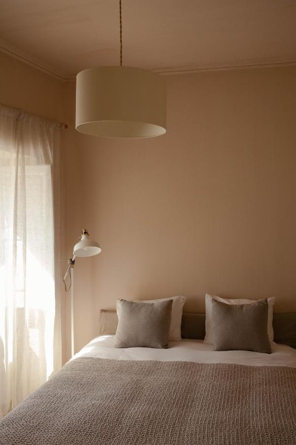 Azenhas Do Mar Roadside House Villa โกลาเรส ภายนอก รูปภาพ