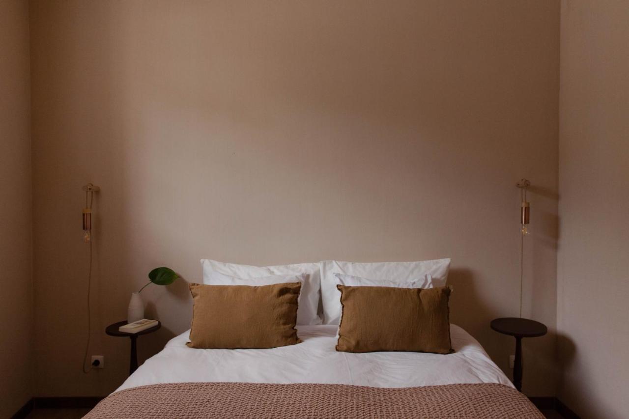 Azenhas Do Mar Roadside House Villa โกลาเรส ภายนอก รูปภาพ