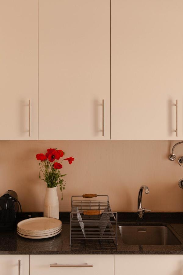 Azenhas Do Mar Roadside House Villa โกลาเรส ภายนอก รูปภาพ
