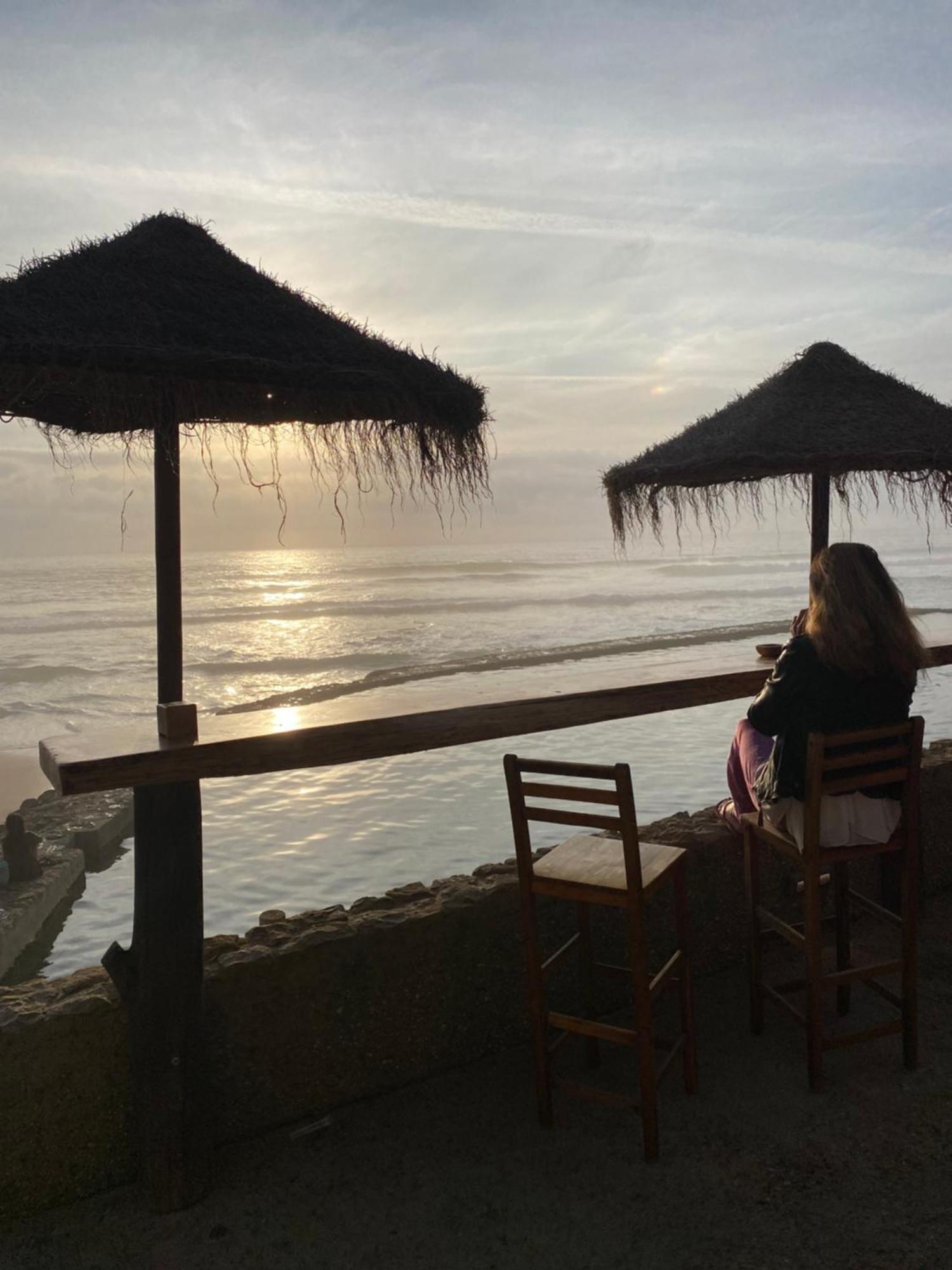 Azenhas Do Mar Roadside House Villa โกลาเรส ภายนอก รูปภาพ